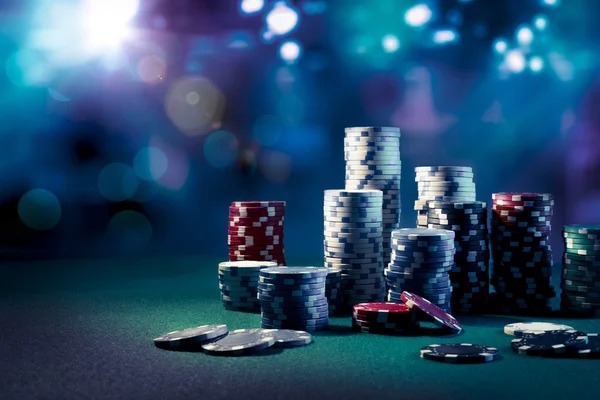 2bet live blackjack table showing dealer, cards, and player bet interface